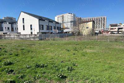 Teren de 1750 mp, în Titan - 3