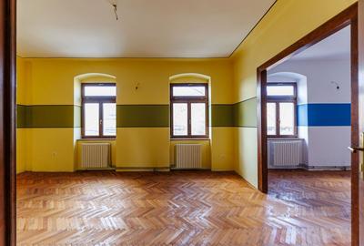 Casă cu 25 camere cu Canalizare în Central - 16