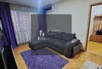 Apartament cu 3 camere semidecomandat, mobilat în Vitan