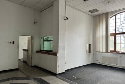 Oferim spre chirie Cladire de birouri - 7