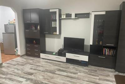 Garsonieră decomandată, mobilată în Titan - 3