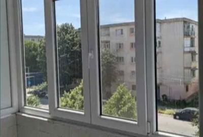 Apartament cu 3 camere decomandat în Central - 2