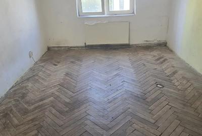 Garsoniera- zona Aradului- 38900 - 1