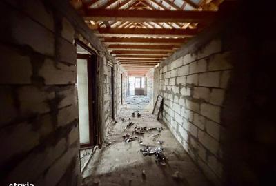 Casă cu 4 camere în Bolotești - 1