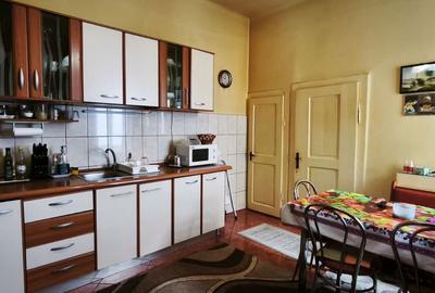 Casă cu 3 camere cu Teren 310 Mp în Semicentral - 10
