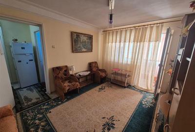 Apartament cu 3 camere semidecomandat în Viziru 1 - 2