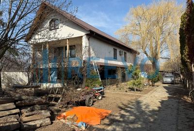 Casă cu 6 camere cu Canalizare în Târgu Trotuș - 2