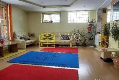 Casă cu 7 camere cu Teren 700 Mp în Praid - 17