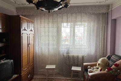 Apartament cu 2 camere decomandat în Radu Negru - 3