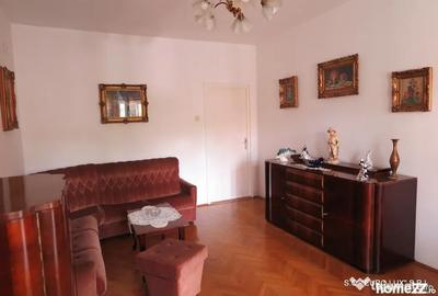 Apartament cu 3 camere decomandat în Central - 17