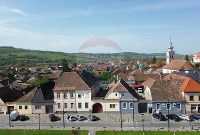 Casă cu 4 camere cu Teren 317 Mp în Dumbrăveni - 1