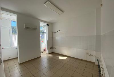 Spatiu comercial, ideal pentru birouri, 54mp, zona Porii - 3