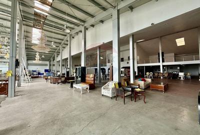 Hala/Showroom 1400mp Calea Moldovei - 3