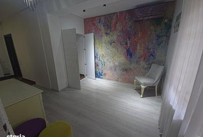 Casă cu 5 camere cu Teren 210 Mp în Coiciu