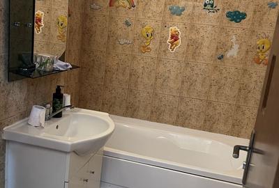 Apartament cu 2 camere decomandat în Nicolina - 3
