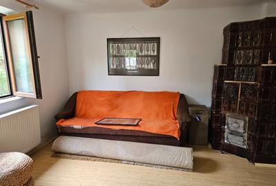 Casă cu 5 camere cu Teren 1000 Mp în Odobești - 9