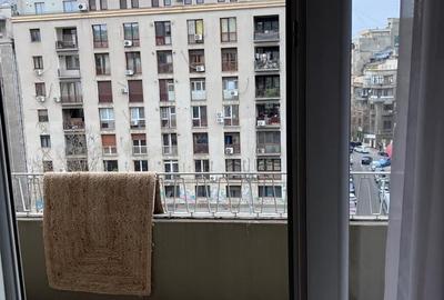 Apartament cu 2 camere decomandat în Romană