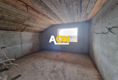 Casă individuală cu 6 camere cu Canalizare în Micești - 8