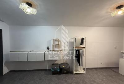 Apartament renovat cu o camera si curte, 2 bai, 50 mp, Piata Romanilor - 10