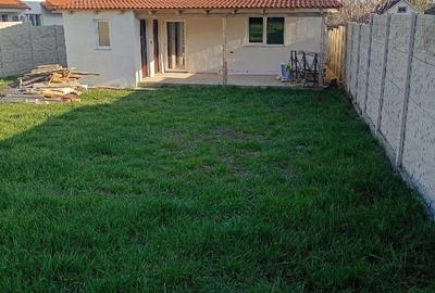 Casă cu Teren 470 Mp în Vinga - 1