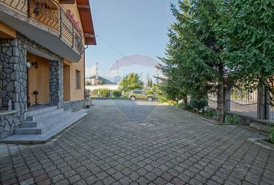 Casa / Vila de vanzare in Rasnov, afacere-Pensiune clasificata - 58