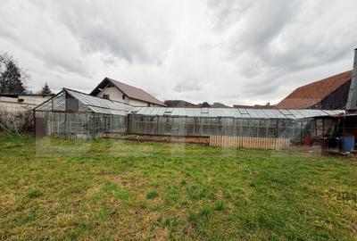 Casa de vanzare proprietate generoasa 2.285 m2 teren - 16