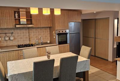 Apartament cu 2 camere decomandat în Central - 3