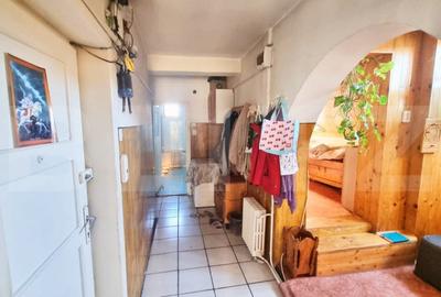Apartament de vanzare cu 3 camere, zona Iosia - 2