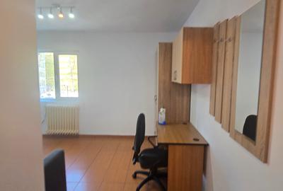 Garsonieră semidecomandată în Titan - 8