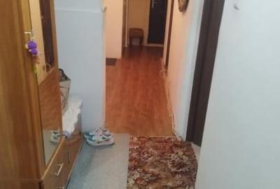 Apartament cu 3 camere decomandat în Gorjului - 12