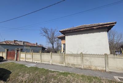 Spațiu comercial, în Rovine - 3