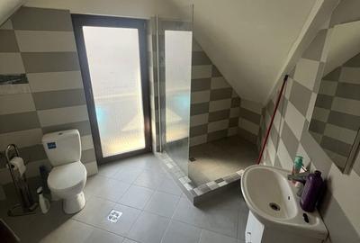 Casă cu 4 camere în Central - 4