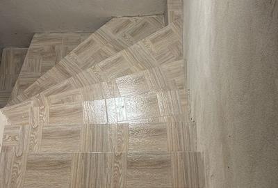 Casă individuală cu 4 camere cu Canalizare în Centrul Civic - 7