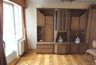 Casă cu 3 camere cu Canalizare în Lazaret