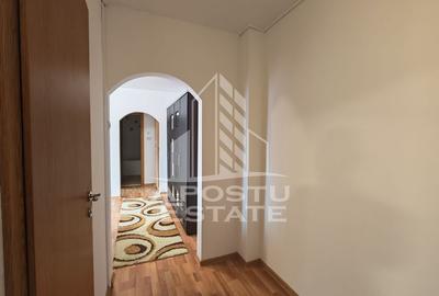 Apartament cu 3 camere semidecomandat în Aradului - 8