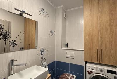 Apartament cu 3 camere decomandat în Central - 1