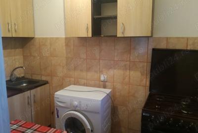 Inchiriez garsoniera - 2