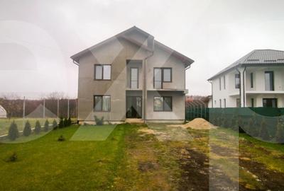 Casă cu 5 camere cu Teren 1060 Mp în Băbana - 9