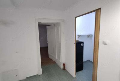Spațiu comercial, de 75 mp, în Central - 1
