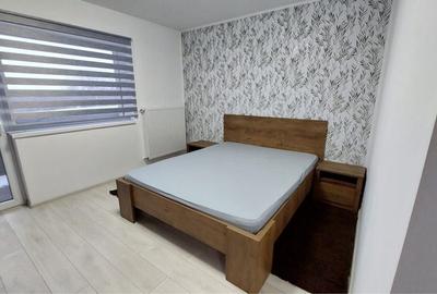 Apartament cu 2 camere decomandat în Triaj - 2