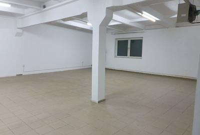 Spațiu comercial, de 250 mp, în Central - 1