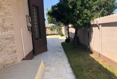 Casă individuală cu 7 camere cu Canalizare în Apărătorii Patriei - 30