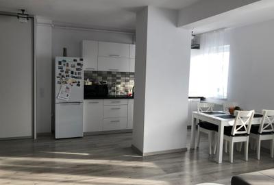 Apartament cu 2 camere semidecomandat în Calea Turzii