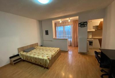Garsonieră decomandată în Take Ionescu