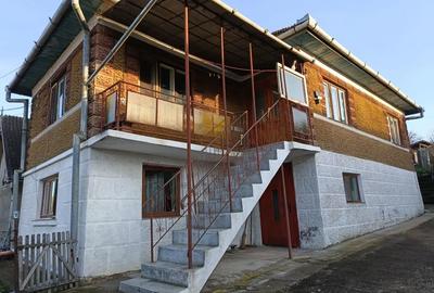 Casă cu 4 camere în Cara - 3