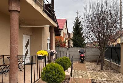 Casă cu 3 camere în Central - 1