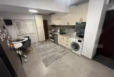 Apartament cu 4 camere decomandat în Central - 2