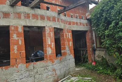 Casă cu 5 camere cu Teren 2670 Mp în Haieu - 2