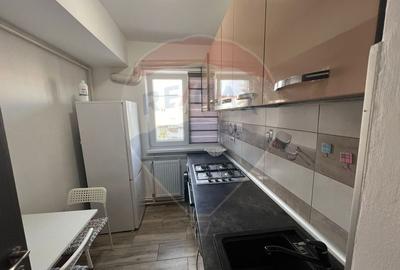 Apartament cu 2 camere de inchiriat- zona ultracentrala- 9 Mai - 4