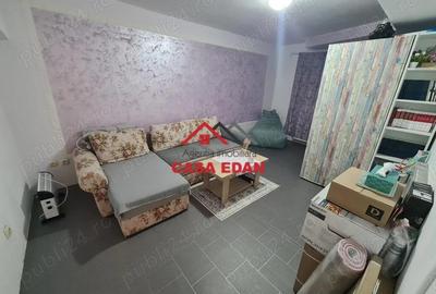 Casă cu 3 camere decomandat în Central - 1